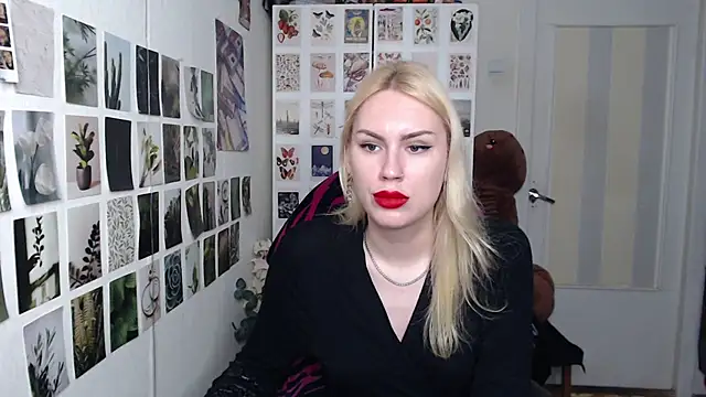 Snapshot of CapriScorpion chatting on 9, 7, 2026 CapriScorpion online show from 9, 7, 2026