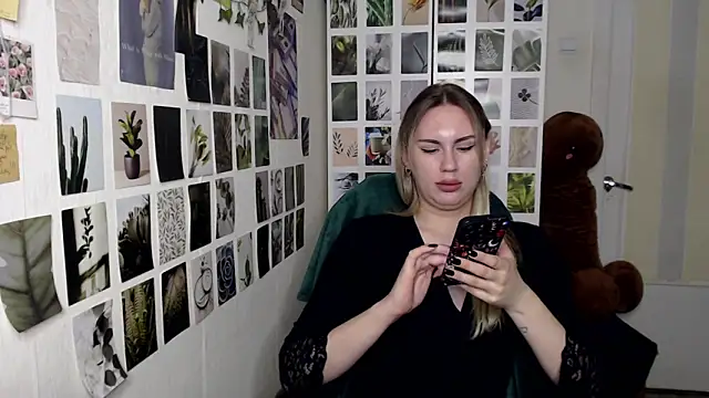 CapriScorpion online show from 22, 9, 2025