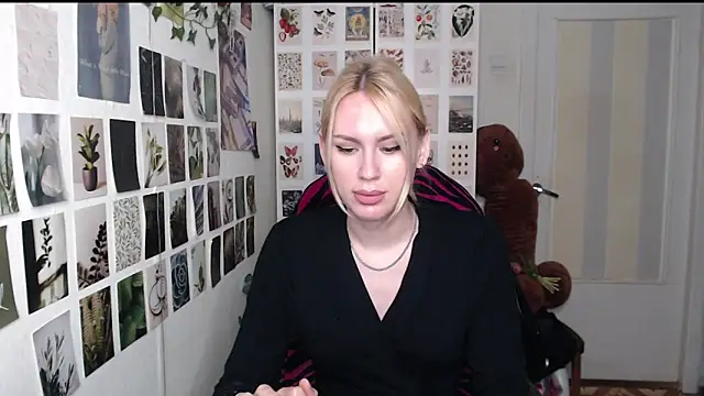 Snapshot of CapriScorpion chatting on 19, 6, 2026 CapriScorpion online show from 19, 6, 2026