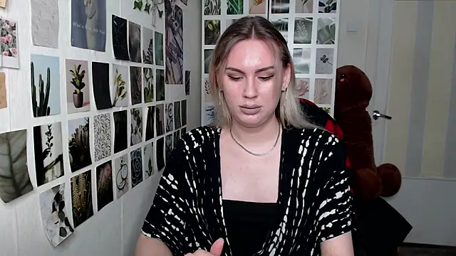 CapriScorpion online show from 9, 9, 2025