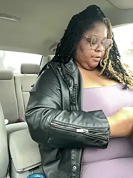 Snapshot of kweenxkarma chatting on 13, 3, 2025 kweenxkarma online show from 13, 3, 2025