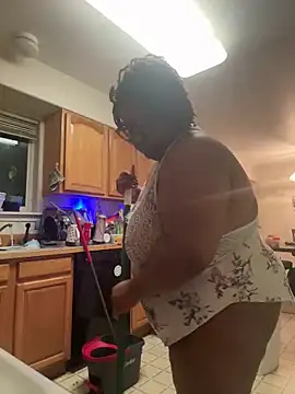 Snapshot of kweenxkarma chatting on 25, 12, 2024 kweenxkarma online show from 25, 12, 2024