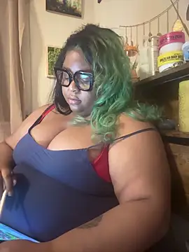 Snapshot of kweenxkarma chatting on 15, 1, 2025 kweenxkarma online show from 15, 1, 2025