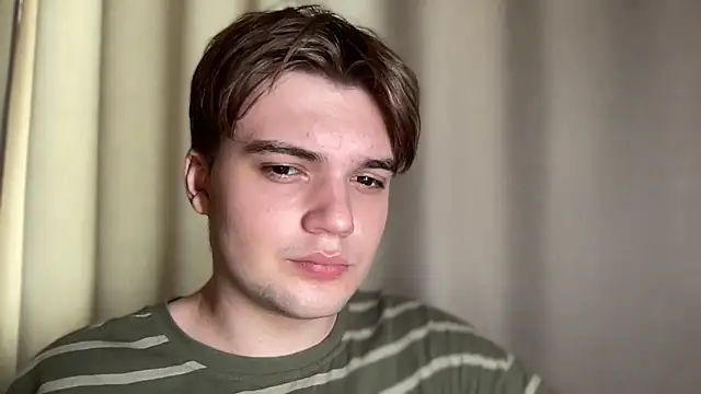 Snapshot of superfluboy_ chatting on 1, 3, 2025 superfluboy online show from 1, 3, 2025