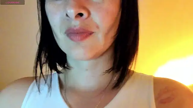 Snapshot of queen_fetish chatting on 30, 9, 2025 queen fetish online show from 30, 9, 2025