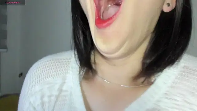 Snapshot of queen_fetish chatting on 17, 10, 2025 queen fetish online show from 17, 10, 2025