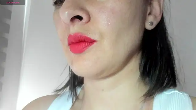 Snapshot of queen_fetish chatting on 3, 2, 2026 queen fetish online show from 3, 2, 2026