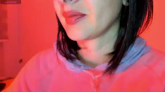 Snapshot of queen_fetish chatting on 16, 10, 2025 queen fetish online show from 16, 10, 2025