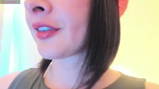 Snapshot of queen_fetish chatting on 25, 9, 2025 queen fetish online show from 25, 9, 2025