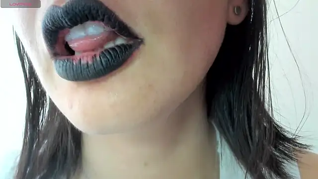 Snapshot of queen_fetish chatting on 31, 1, 2026 queen fetish online show from 31, 1, 2026