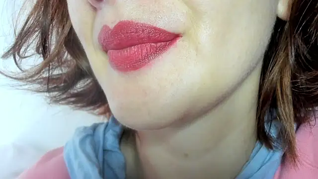 queen fetish online show from 6, 3, 2026