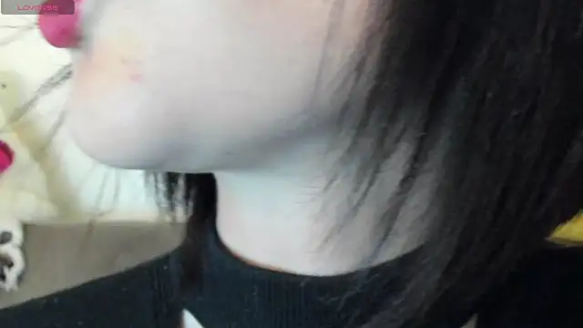 Snapshot of queen_fetish chatting on 12, 3, 2025 queen fetish online show from 12, 3, 2025