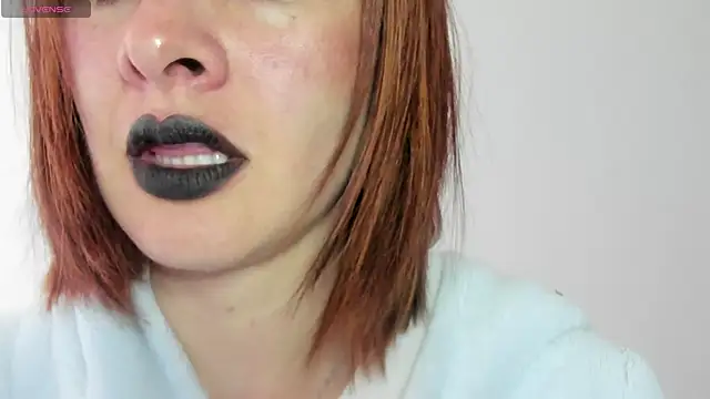 queen fetish online show from 10, 3, 2026