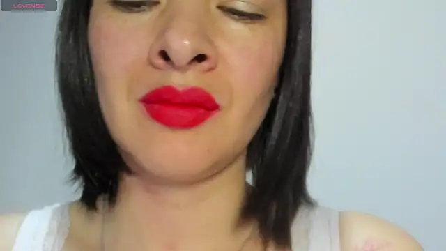 queen fetish online show from 13, 1, 2026