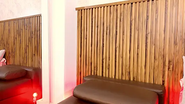 evelynjohnsoon online show from 30, 9, 2025