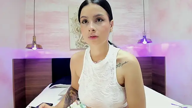 AnneDixie online show from 9, 9, 2025