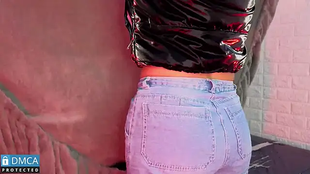 CarolRodriguez  online show from 18, 11, 2025