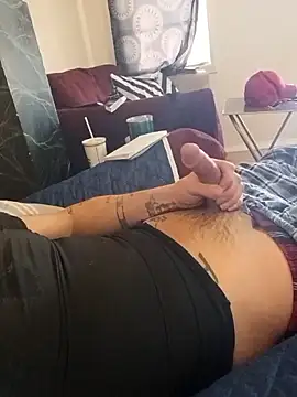 prettyboi6992 online show from 11, 2, 2026