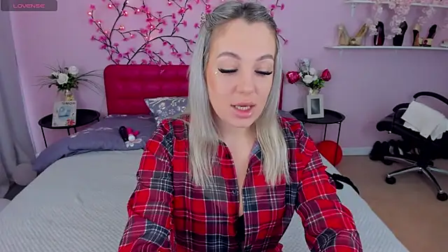 DanikaMorri online show from 2, 3, 2025