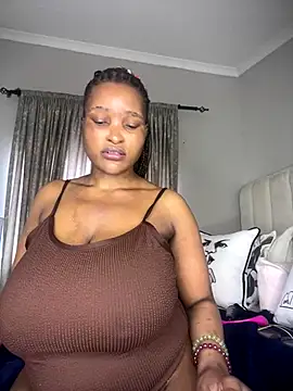 Snapshot of Bustygoddess32 chatting on 27, 9, 2025 Bustygoddess32 online show from 27, 9, 2025