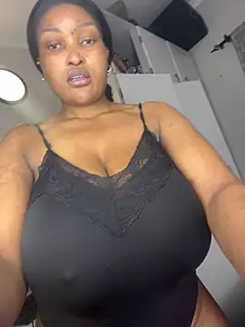 Snapshot of Bustygoddess32 chatting on 4, 7, 2026 Bustygoddess32 online show from 4, 7, 2026