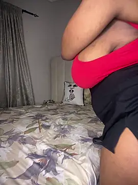 Bustygoddess32 online show from 31, 5, 2026