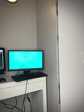 Bustygoddess32 online show from 23, 3, 2026