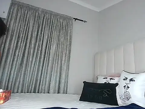 Snapshot of Bustygoddess32 chatting on 26, 11, 2025 Bustygoddess32 online show from 26, 11, 2025