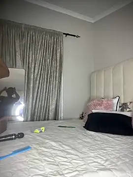 Bustygoddess32 online show from 21, 12, 2025