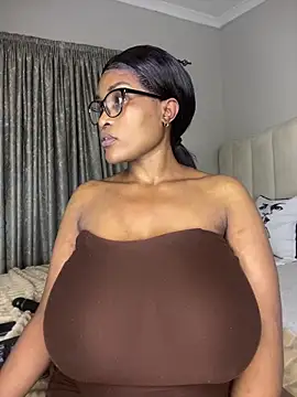 Bustygoddess32 online show from 22, 2, 2026