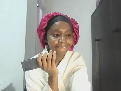 Sexxybella27 online show from 17, 11, 2025