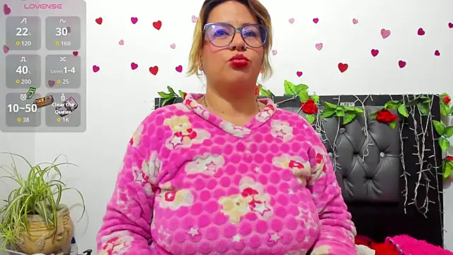 hazel 34 online show from 17, 11, 2025