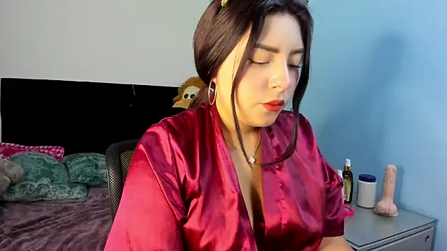Charlotte cutee18 online show from 4, 6, 2026