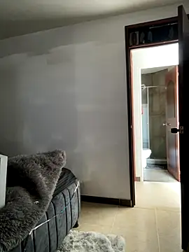 Snapshot of Charlotte_cutee18 chatting on 10, 10, 2025 Charlotte cutee18 online show from 10, 10, 2025