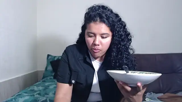 agata 22 online show from 11, 4, 2026