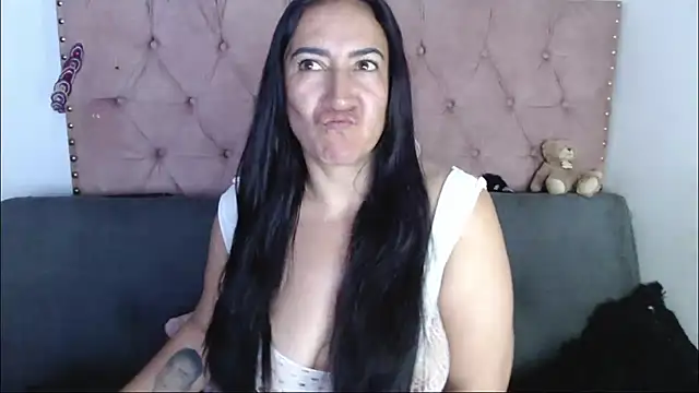 Snapshot of missbella1 chatting on 17, 7, 2026 missbella1 online show from 17, 7, 2026