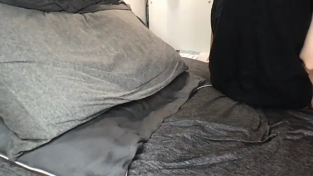 Thomas lovetolicku online show from 27, 3, 2026