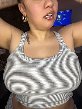 DestineeJayde online show from 13, 4, 2026