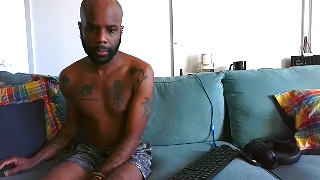 Horus0027 online show from 28, 3, 2026