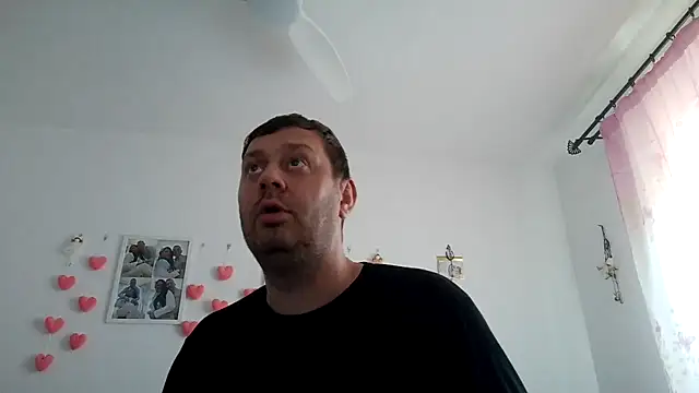 2HotFenix online show from 6, 4, 2026