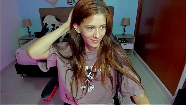 julieth love  online show from 23, 11, 2025