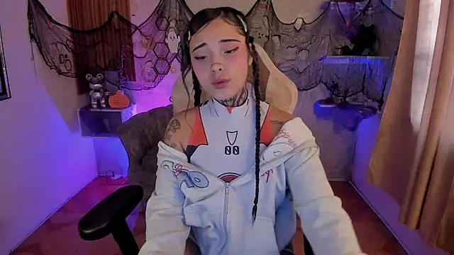 mia catt05 online show from 25, 10, 2025