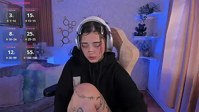 mia catt05 online show from 28, 4, 2026