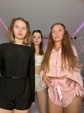RollingGirls online show from 30, 5, 2026