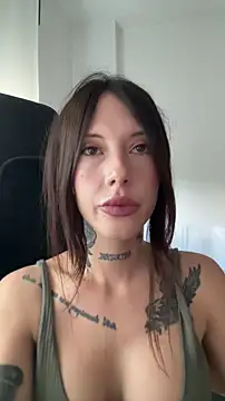 BellaGiaxx online show from 1, 11, 2025