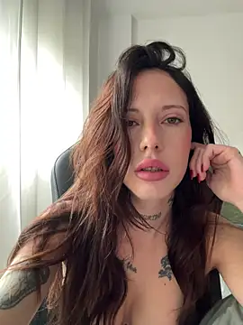 BellaGiaxx online show from 17, 11, 2025