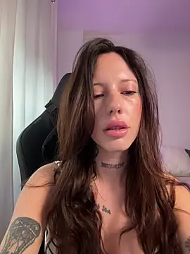 BellaGiaxx online show from 13, 11, 2025