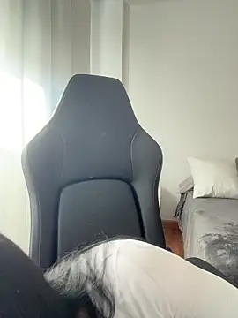 BellaGiaxx online show from 1, 12, 2025