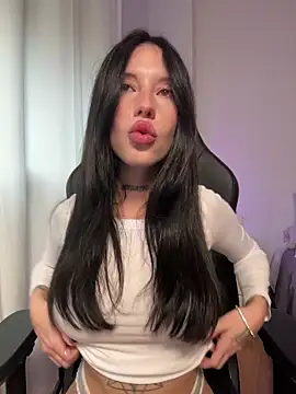 BellaGiaxx online show from 16, 12, 2025