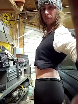 cdressupdiva online show from 1, 3, 2025